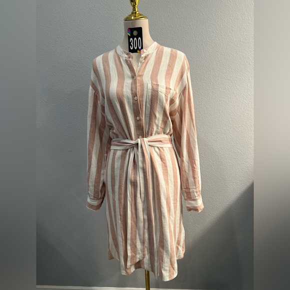 Dress - #300 - Picture 6 of 6